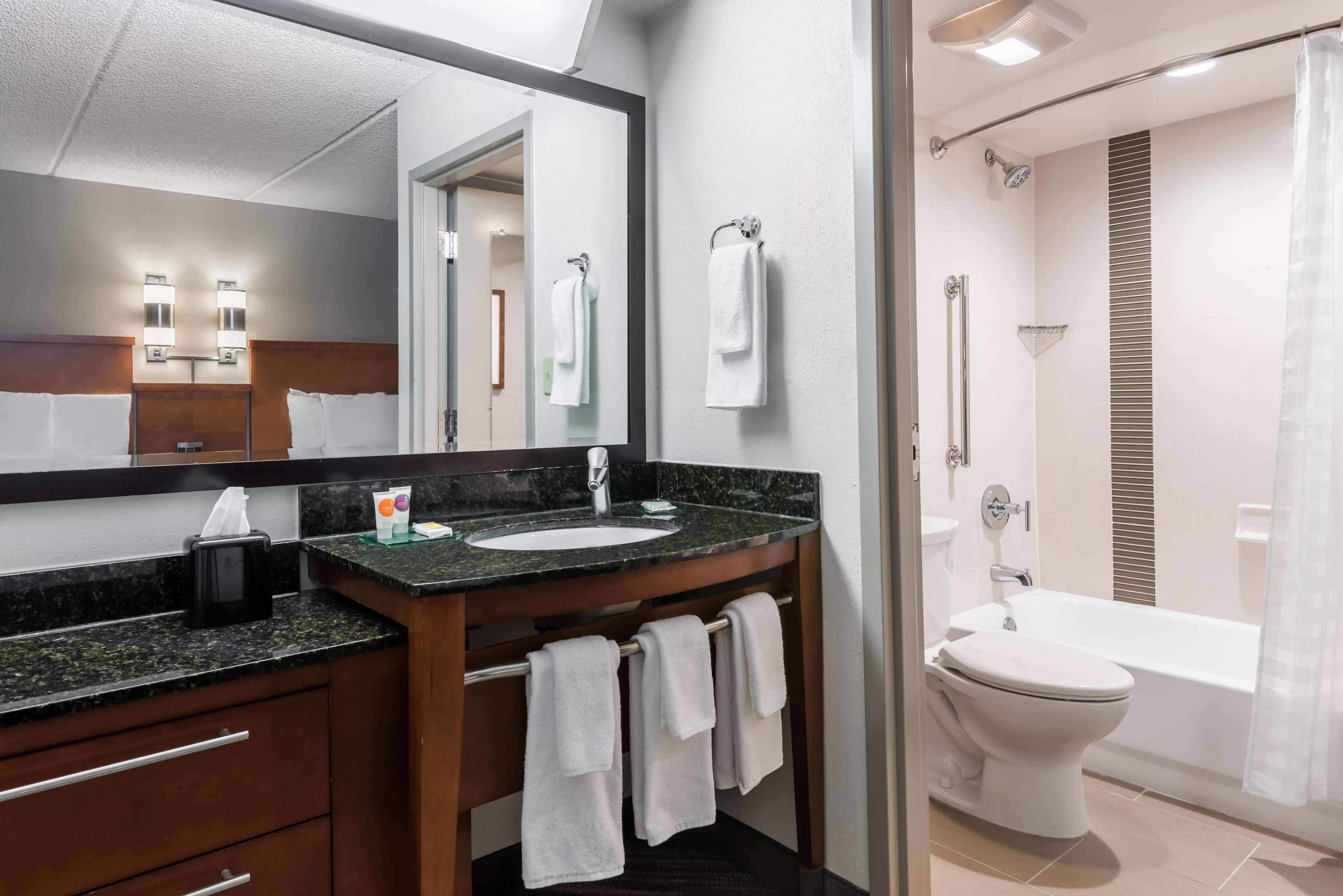 Hyatt Place Atlanta Duluth Джонс-Крик Экстерьер фото